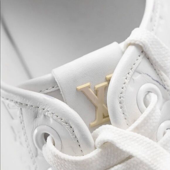 AUTHENTIC Louis Vuitton Leather embossed sneakers shoes size 37.5. Worn twice. - Picture 5 of 13